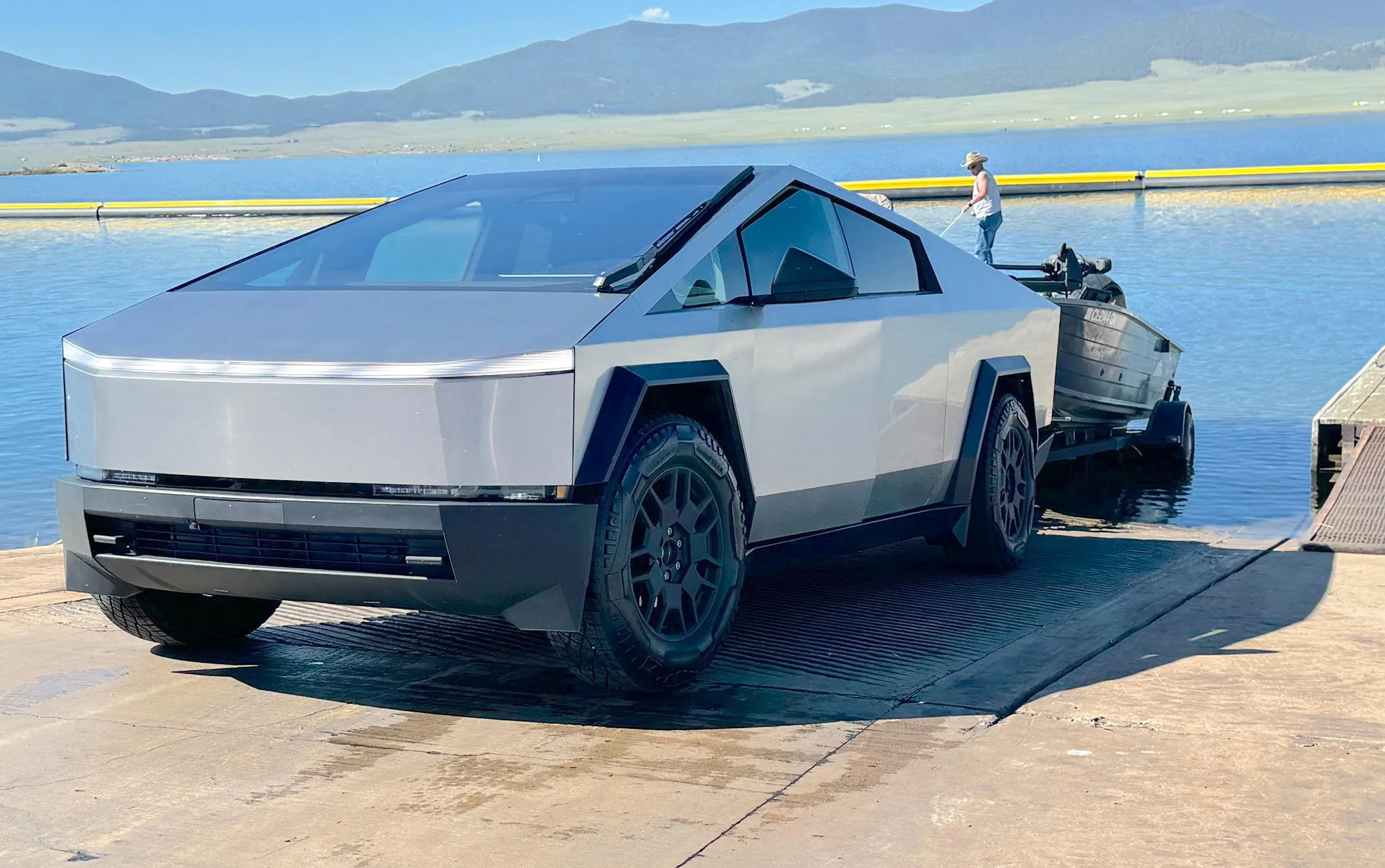 Tesla Cybertruck Pleasantly surprised with Cybertruck towing! Towed tow my boat (2500lbs) to mountains west of Colorado Springs. IMG_8752 (1)