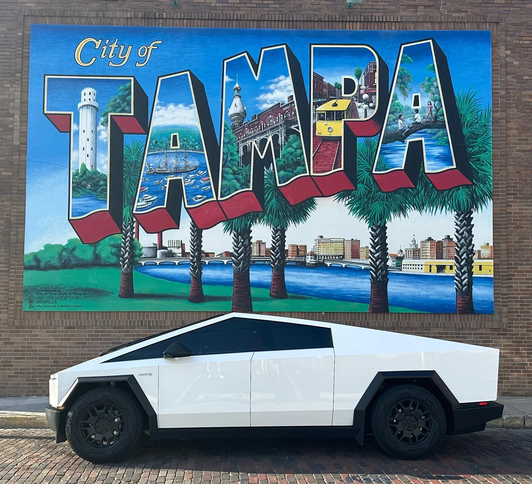 Tesla Cybertruck Wraps: vinyl vs PPF IMG_9991