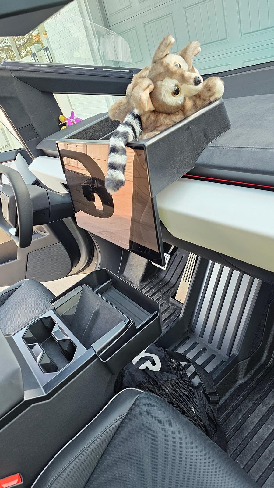 Tesla Cybertruck Twraps products not ready for prime time. 20240614_171515