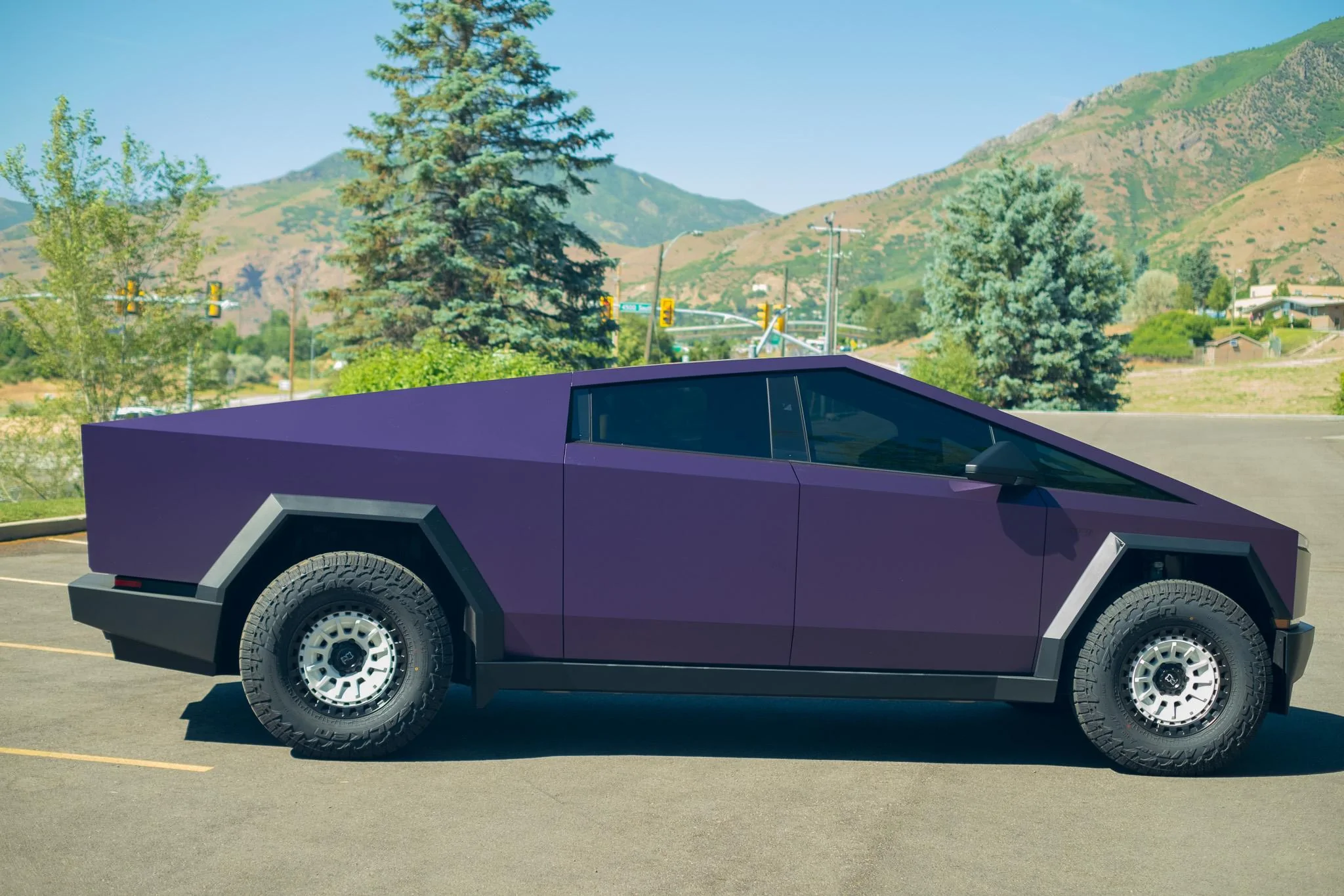 Tesla Cybertruck BLUE / BLURPLE / PURPLE Vinyl Wrap & PPF Cybertruck -- Photos & Videos DSCF2712