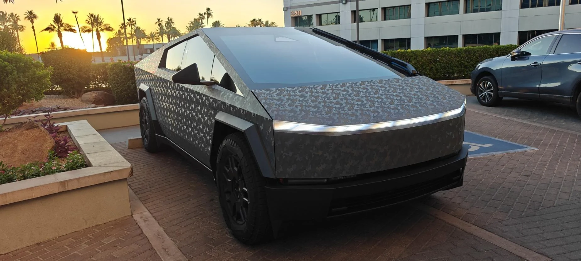 Tesla Cybertruck CyberBeast - wrapped 1718644982396-yc