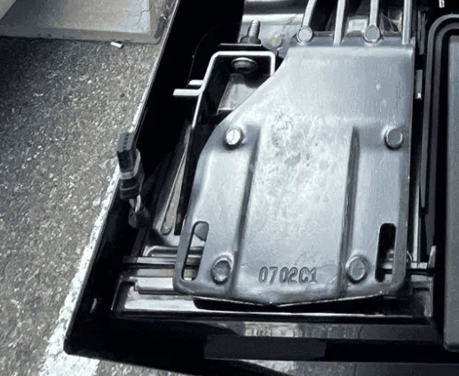 Tesla Cybertruck Bed Panel Flew Off 1718676872743-1j