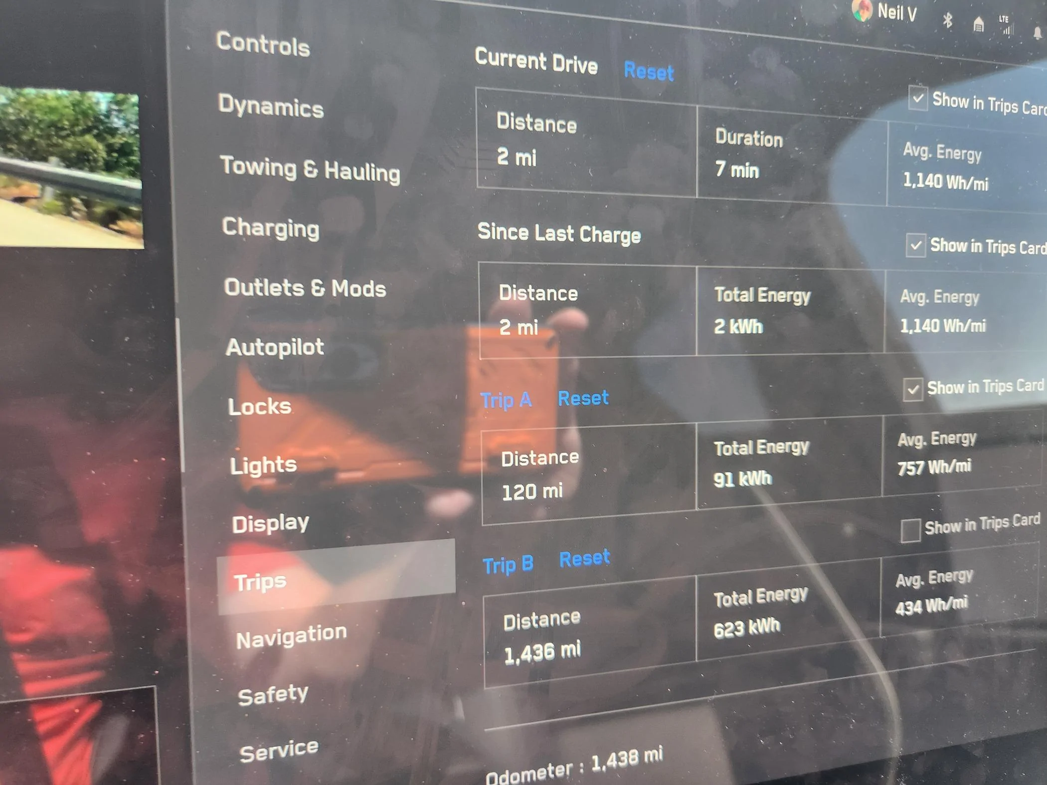 Tesla Cybertruck Towing stats: High Wall Pop-up (truck's height) 20240615_103107