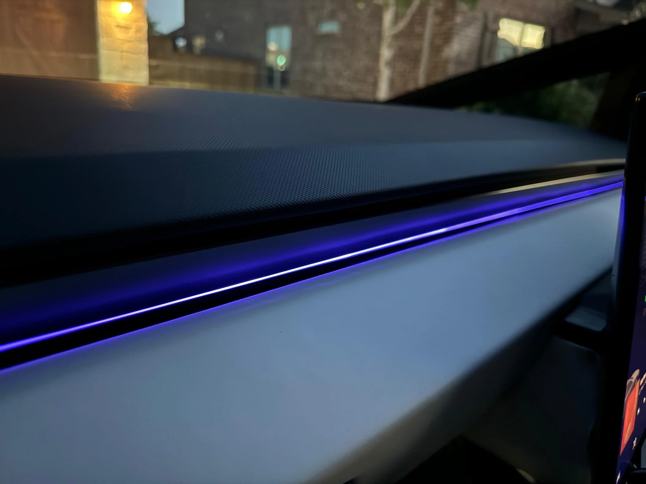Tesla Cybertruck Ambient light bar with hot spots IMG_6519