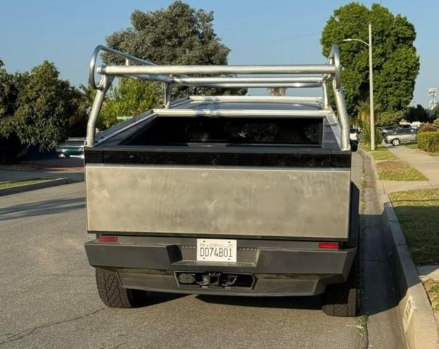 Tesla Cybertruck What Are You Hauling in your Cybertruck? 🦾 👷‍♂️ Tesla Cybertruck work truck w: custom Pipe Rack - Ladder Rack 5