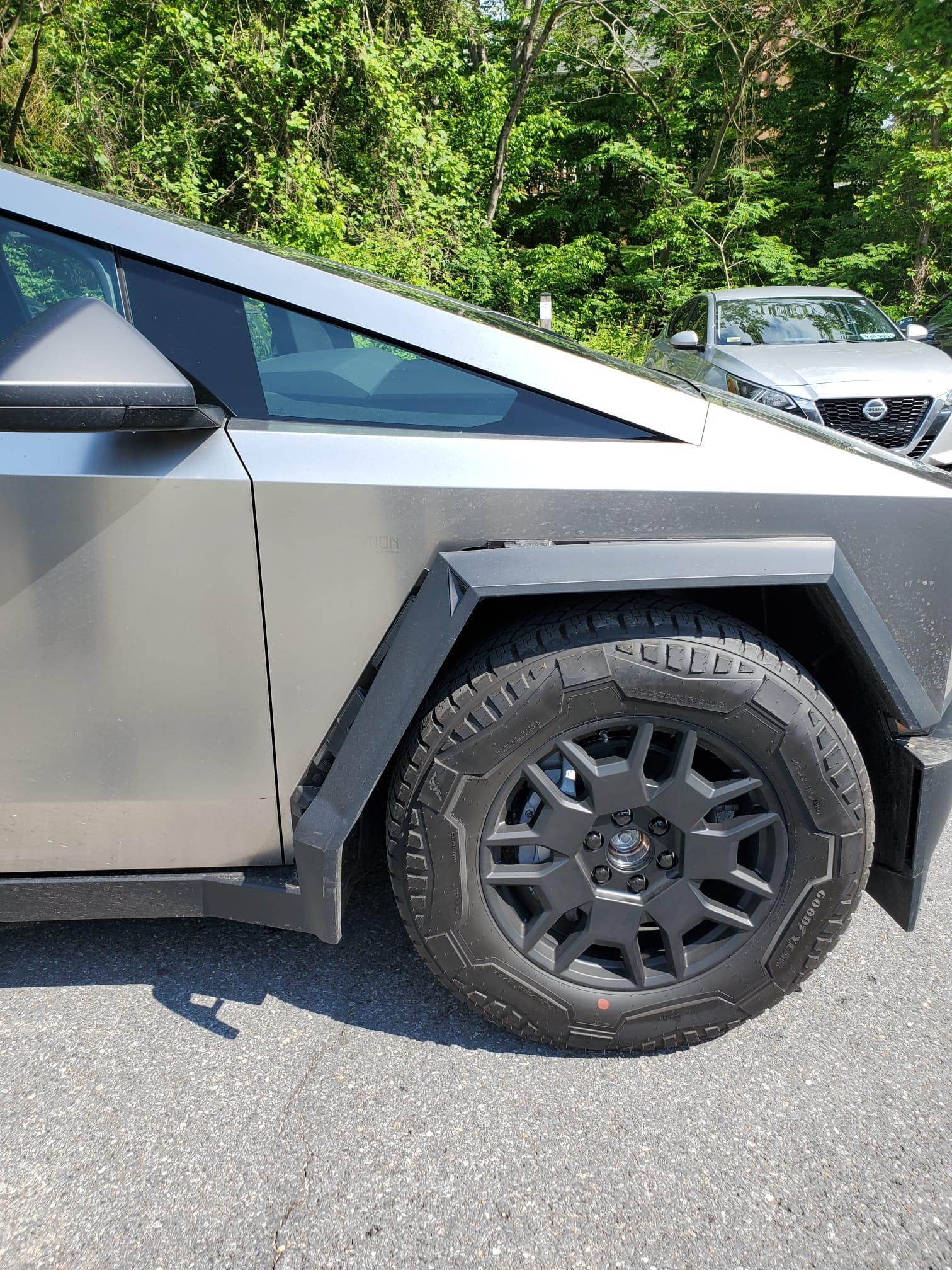 Tesla Cybertruck Incredibly low Cybertruck repair cost - $81 for Fender damage accident WhatsApp Image 2024-05-07 at 4.21.54 PM (4)