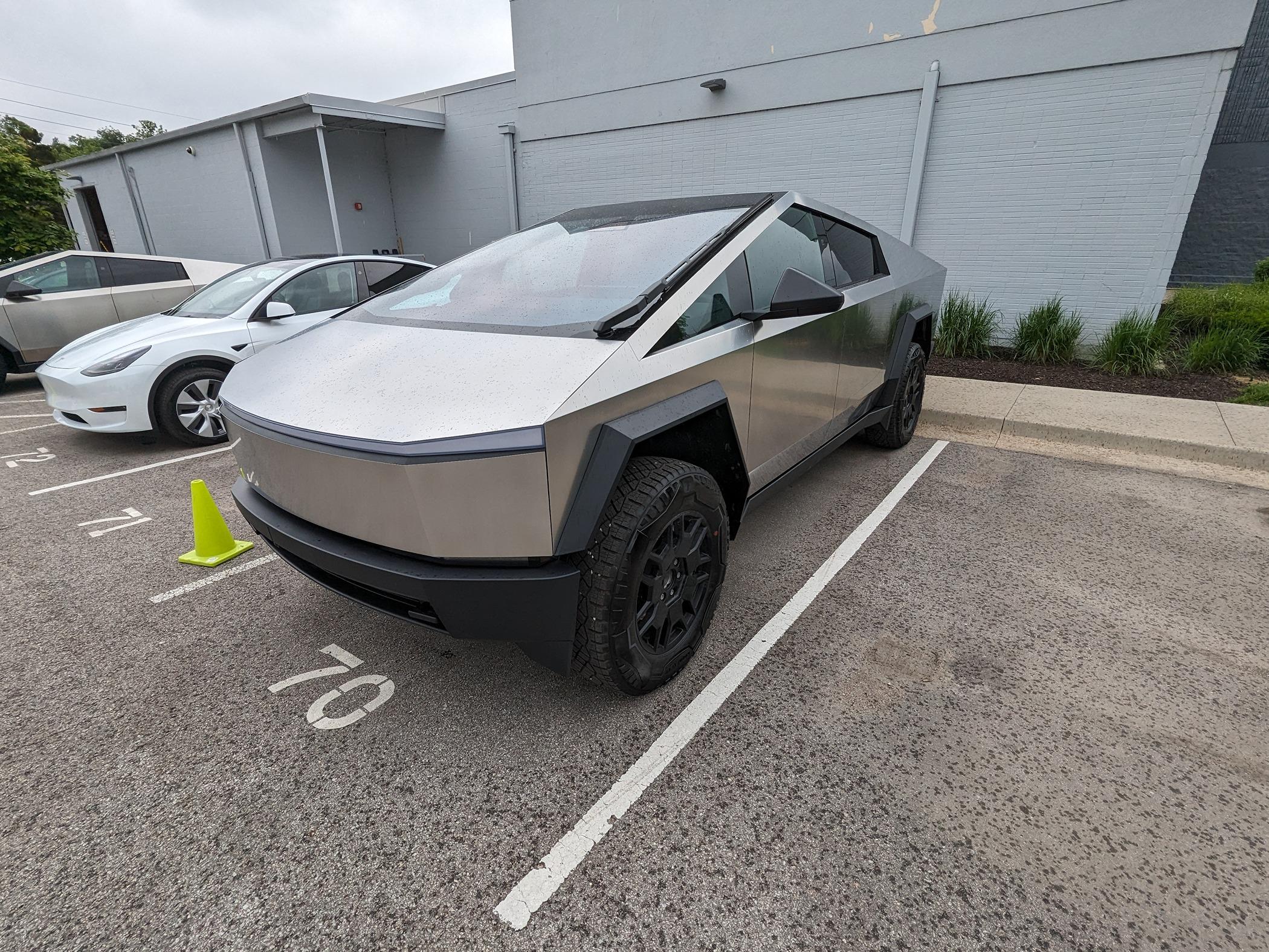 Tesla Cybertruck WTS Foundation Series CyberTruck AWD with 1100 miles $95k OBO (Located in Las Vegas, NV) PXL_20240515_165614456