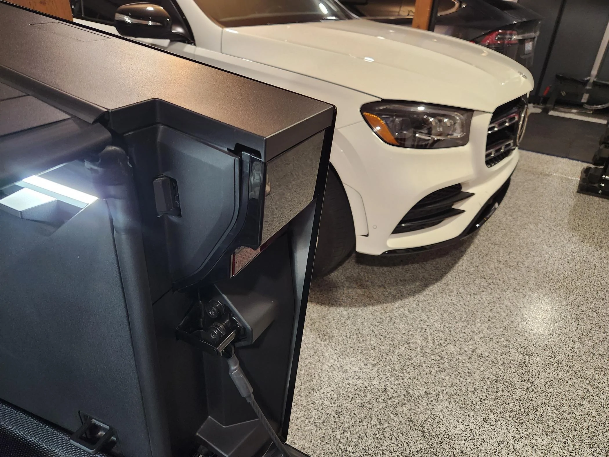 Tesla Cybertruck STEK DYNOblack-matte PPF + Tint + Ceramic 20240621_223924