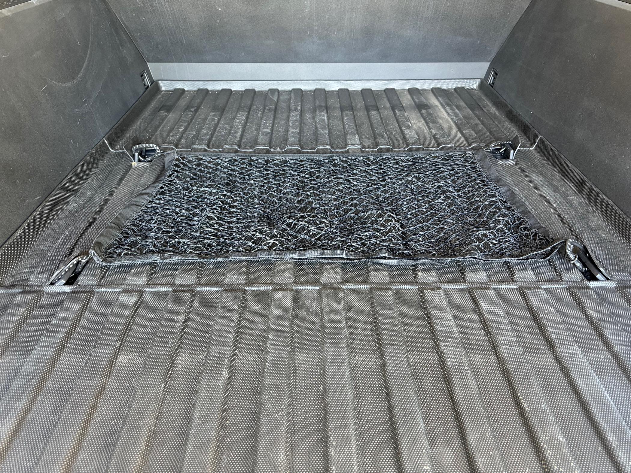 Tesla Cybertruck Installed three types of bed cargo nets from BestEVMod / EVVida IMG_6662