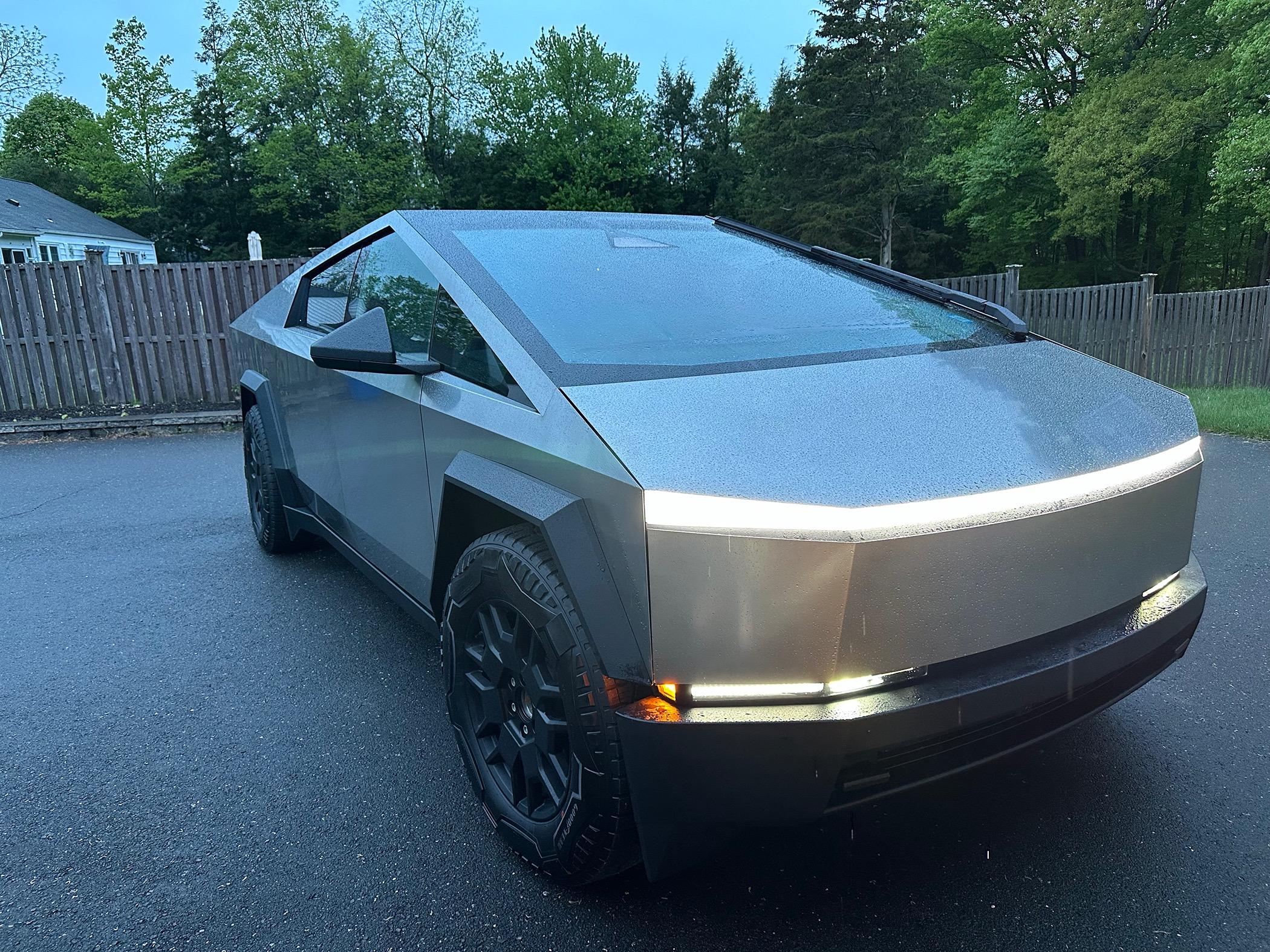 Tesla Cybertruck Cybertruck AWD CT area 114k IMG_1315