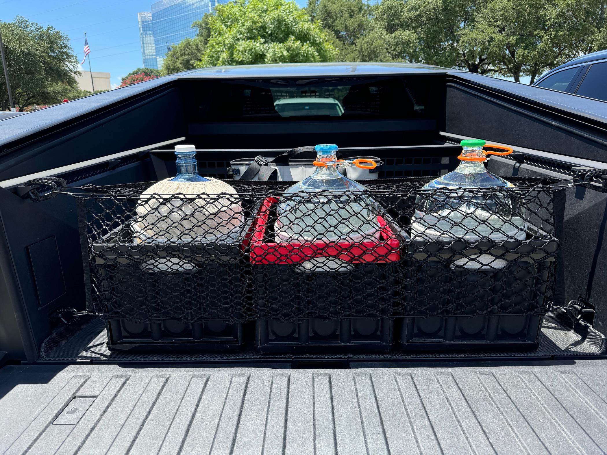 Tesla Cybertruck Installed three types of bed cargo nets from BestEVMod / EVVida IMG_6679