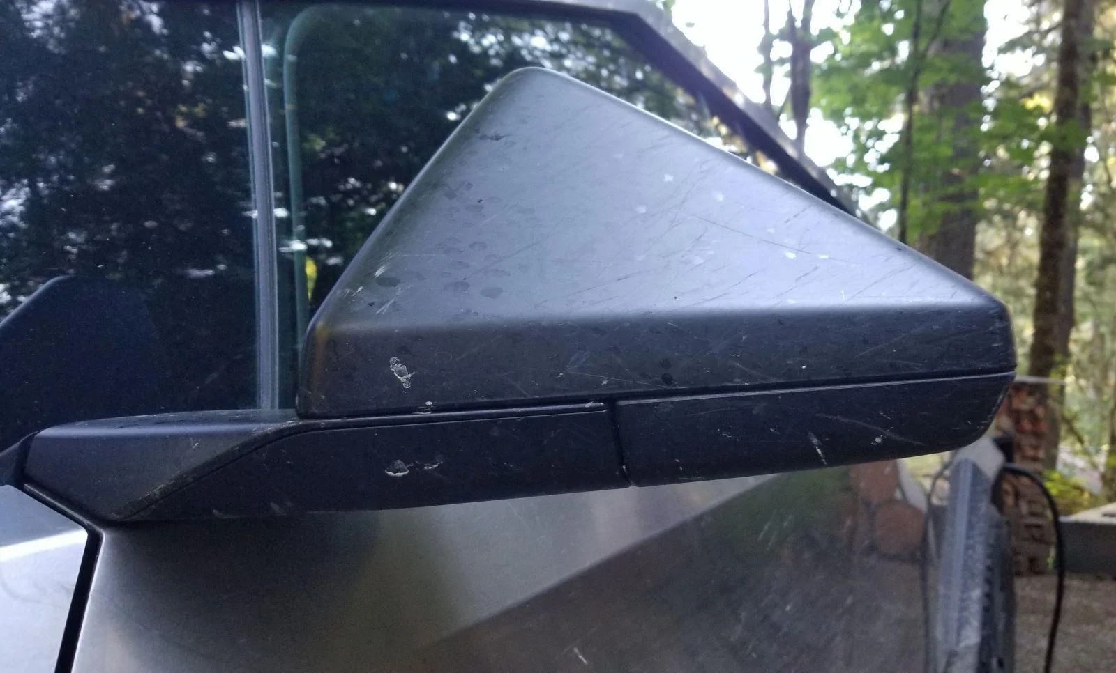 Tesla Cybertruck NEVR-DULL metal polish cleaner results…….. 20240613_074409adsm