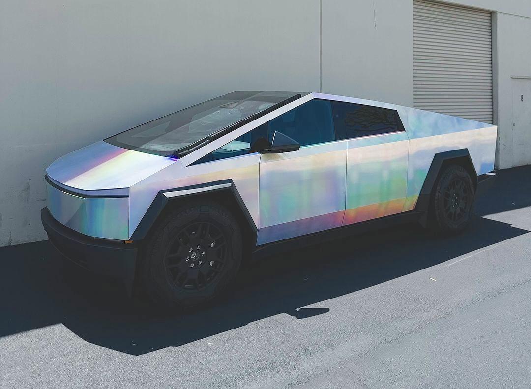 Tesla Cybertruck COLOR SHIFT / FADE / CHAMELEON Vinyl Wrap & PPF Cybertruck -- Photos & Videos Chrome Laser Electroplated Silver Cybertruck 9