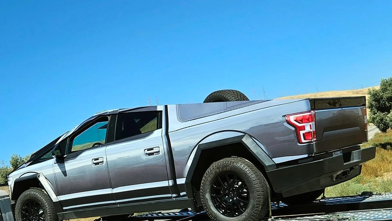 Tesla Cybertruck Cubertruck.... so much attention, what is your experience? cybertruck-ford-f-150-camo