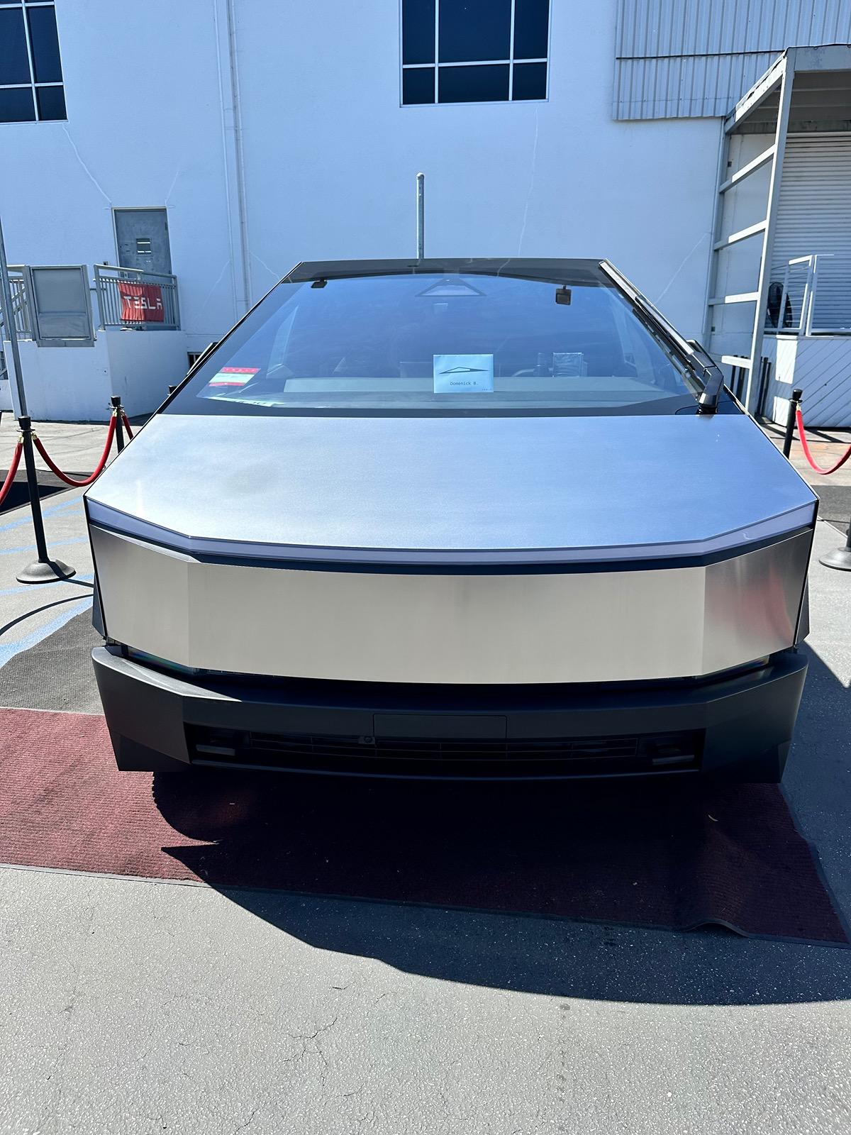 Tesla Cybertruck Foundation Series AWD Cybertruck For Sale-must go IMG_6089