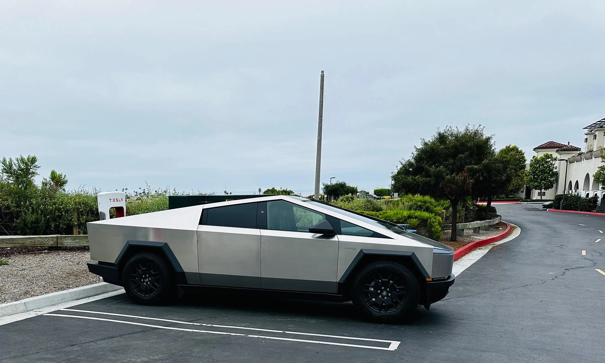 Tesla Cybertruck Unedited CT’s only! Don’t mess with perfection. IMG_4290