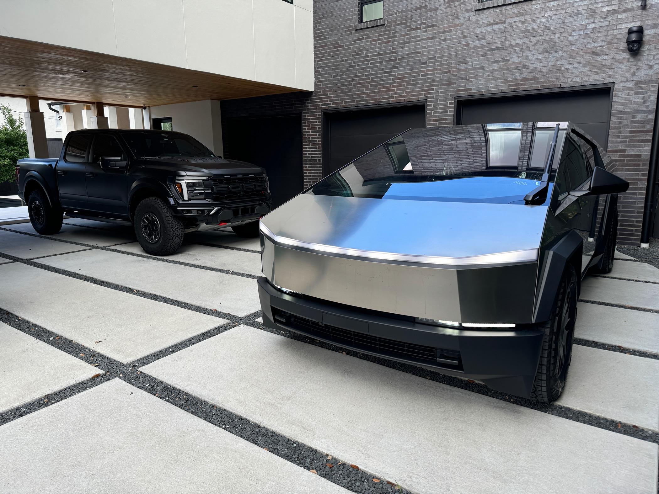Tesla Cybertruck Cyberbeast waiting room ⏳ IMG_6426