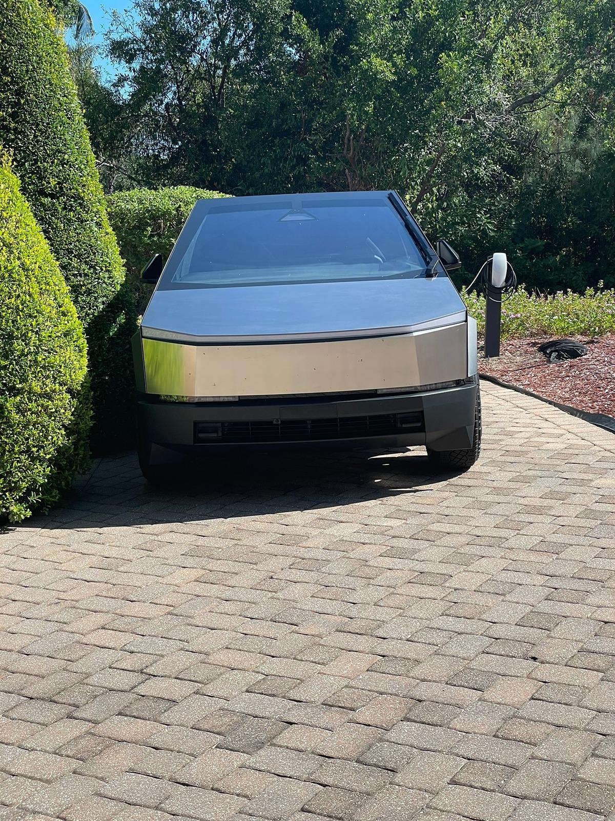 Tesla Cybertruck Advice on 50amp exterior wall rig up wanted!! IMG_4467