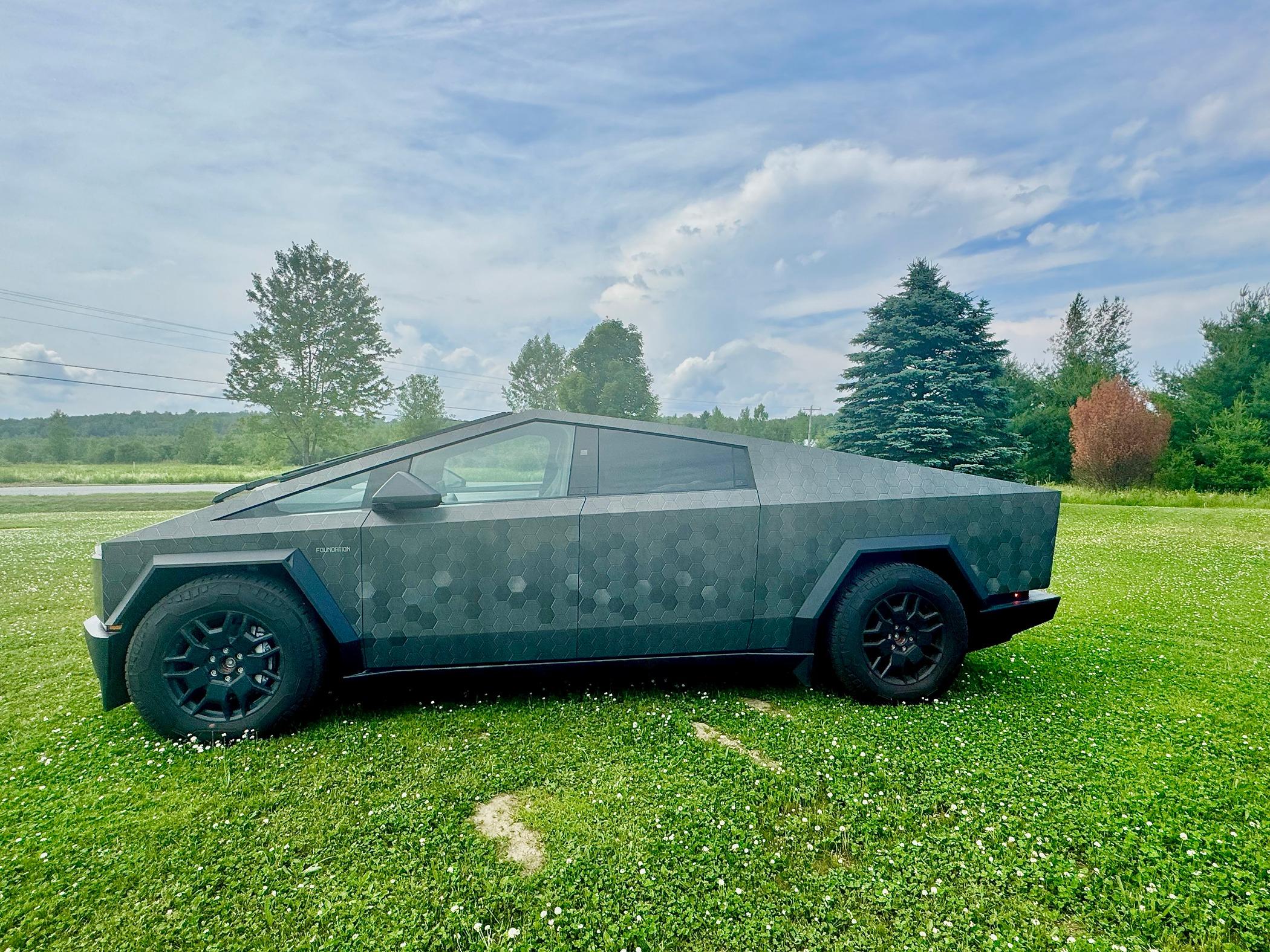 Tesla Cybertruck Matte Hexagonal “Starship Heat Tile” Wrap IMG_3239