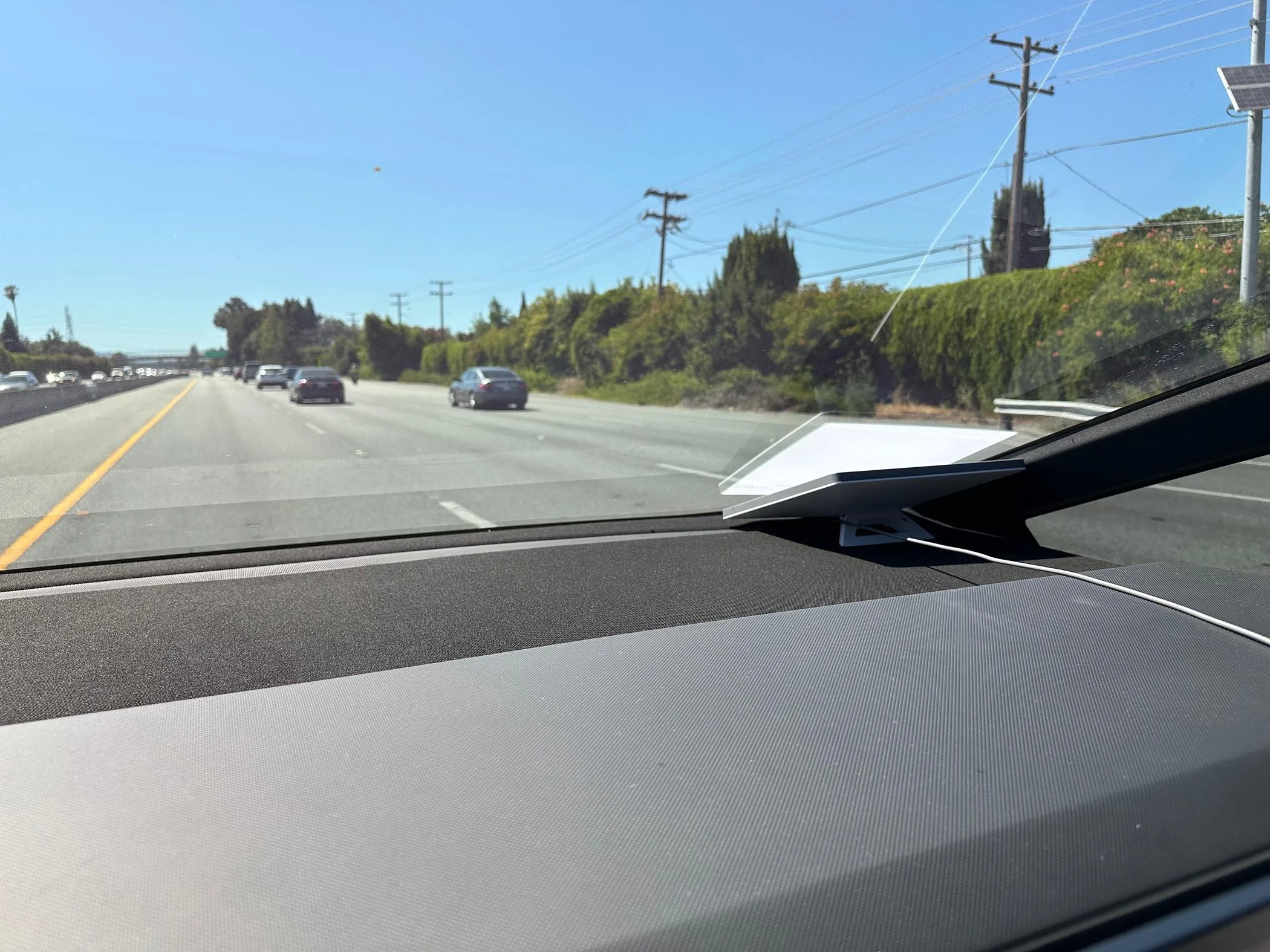 Tesla Cybertruck Cybertruck + Starlink Mini -- Photos and Transfer Speed Numbers IMG_0871
