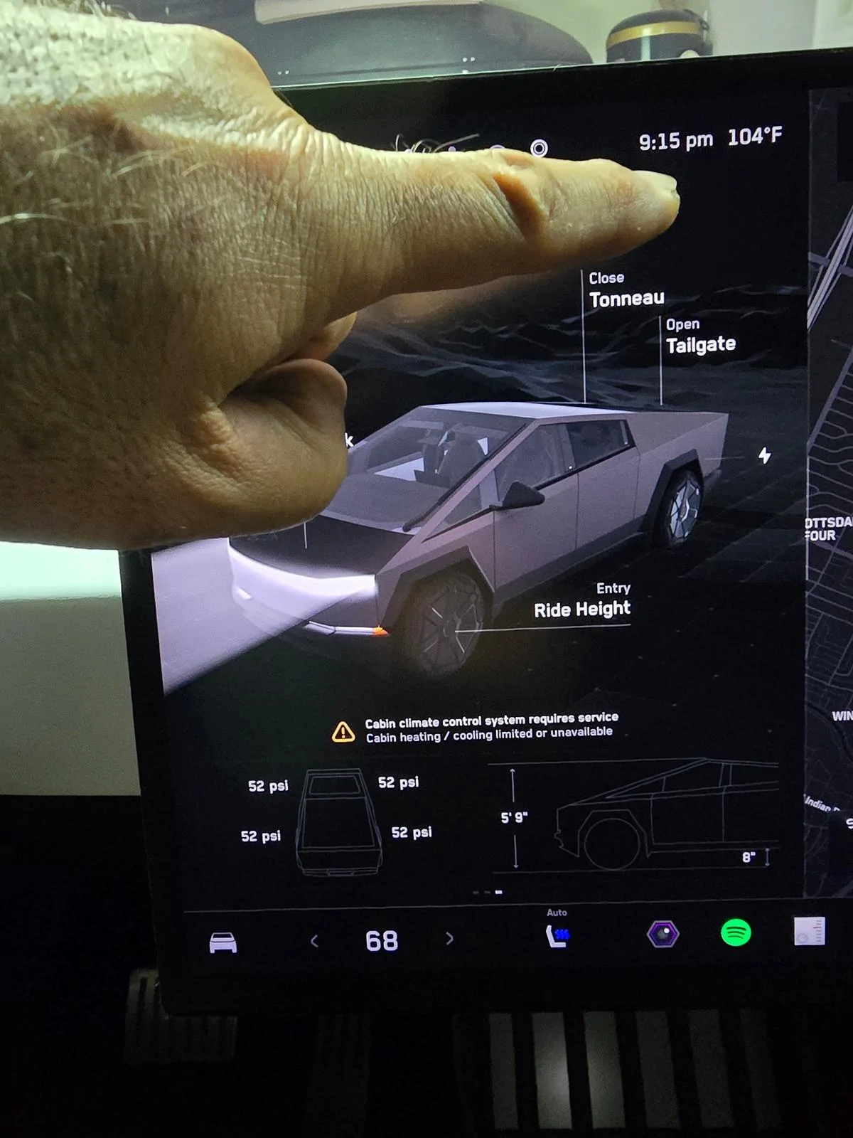 Tesla Cybertruck Air Conditioner Just Died in Arizona 1000009634