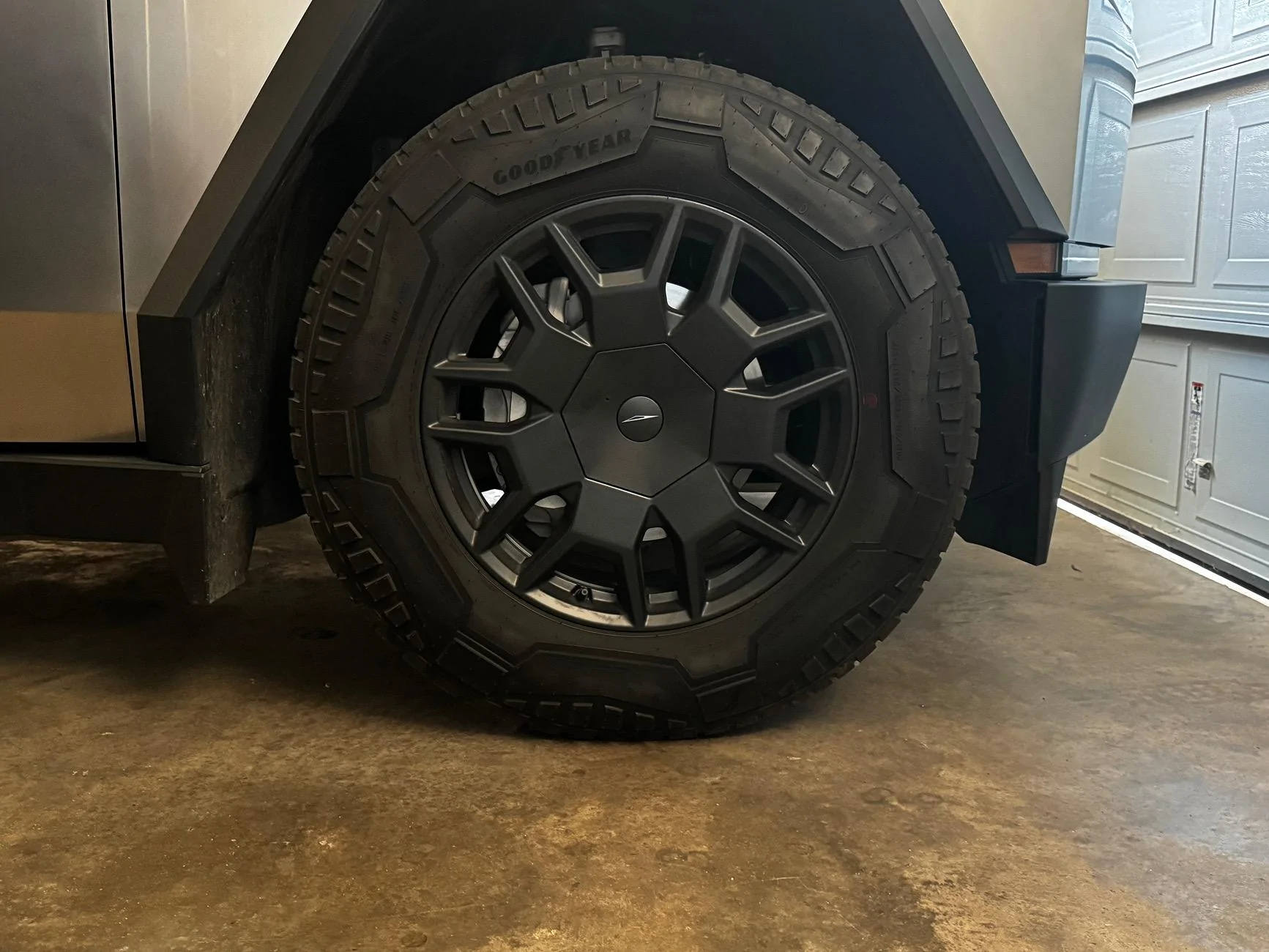 Tesla Cybertruck Official Wheel Covers Not Returning claims Tesla sales manager IMG_2297
