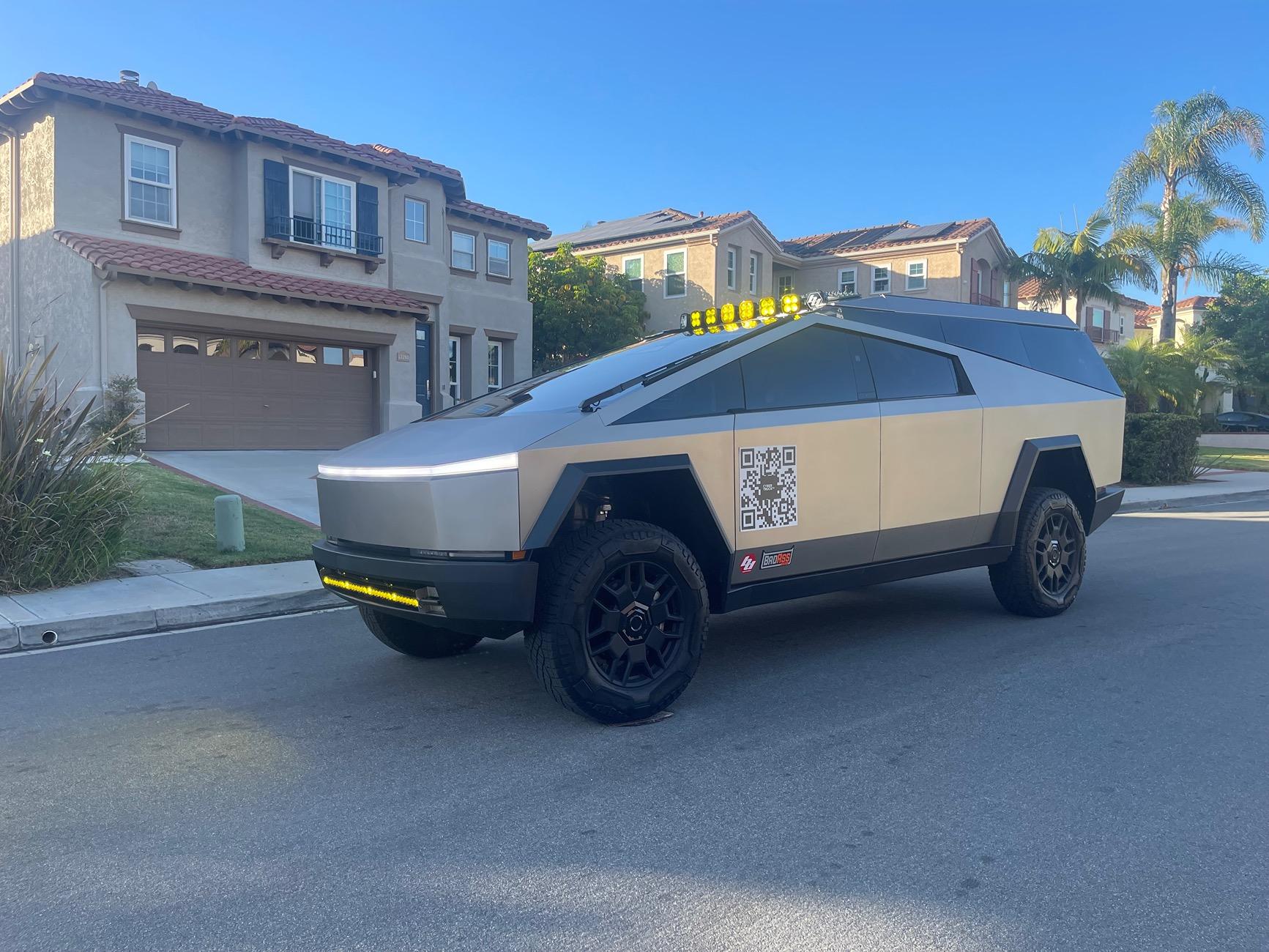 Tesla Cybertruck CYBERTRUCKco World’s First Production-Intent roofrack w/ custom rooftop tent IMG_6368