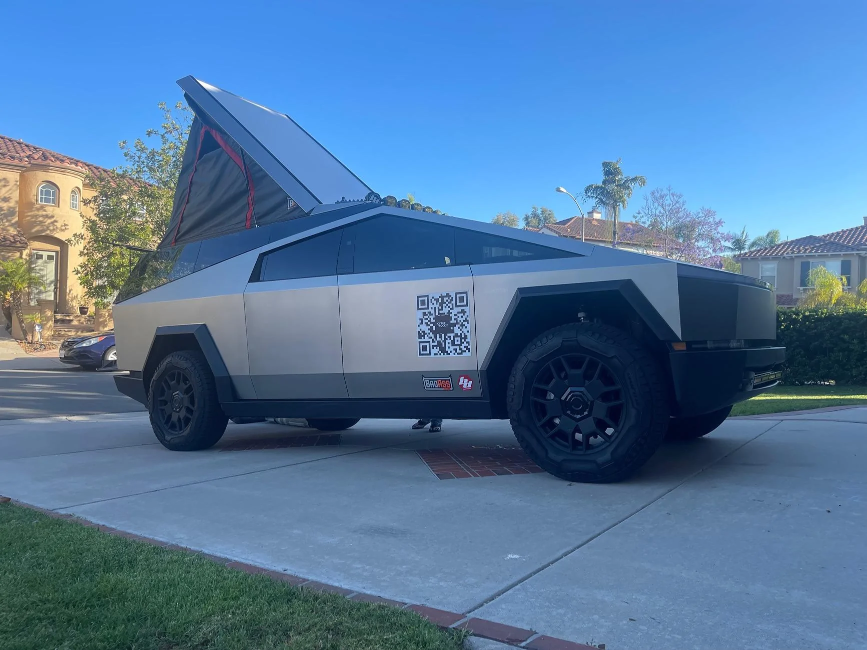 Tesla Cybertruck CYBERTRUCKco World’s First Production-Intent roofrack w/ custom rooftop tent IMG_6364