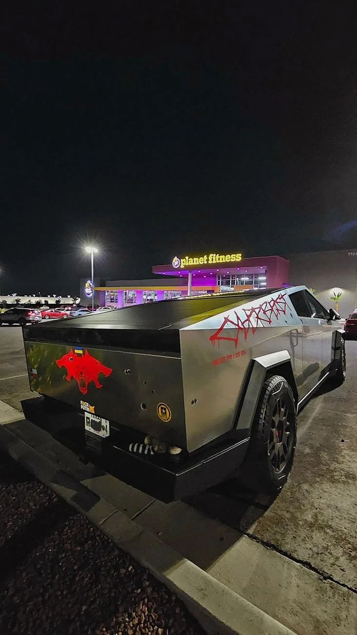 Tesla Cybertruck Daily random Cybertruck photos thread - Post Yours! 📸 🤳 Screenshot_20240629_233134_Gallery