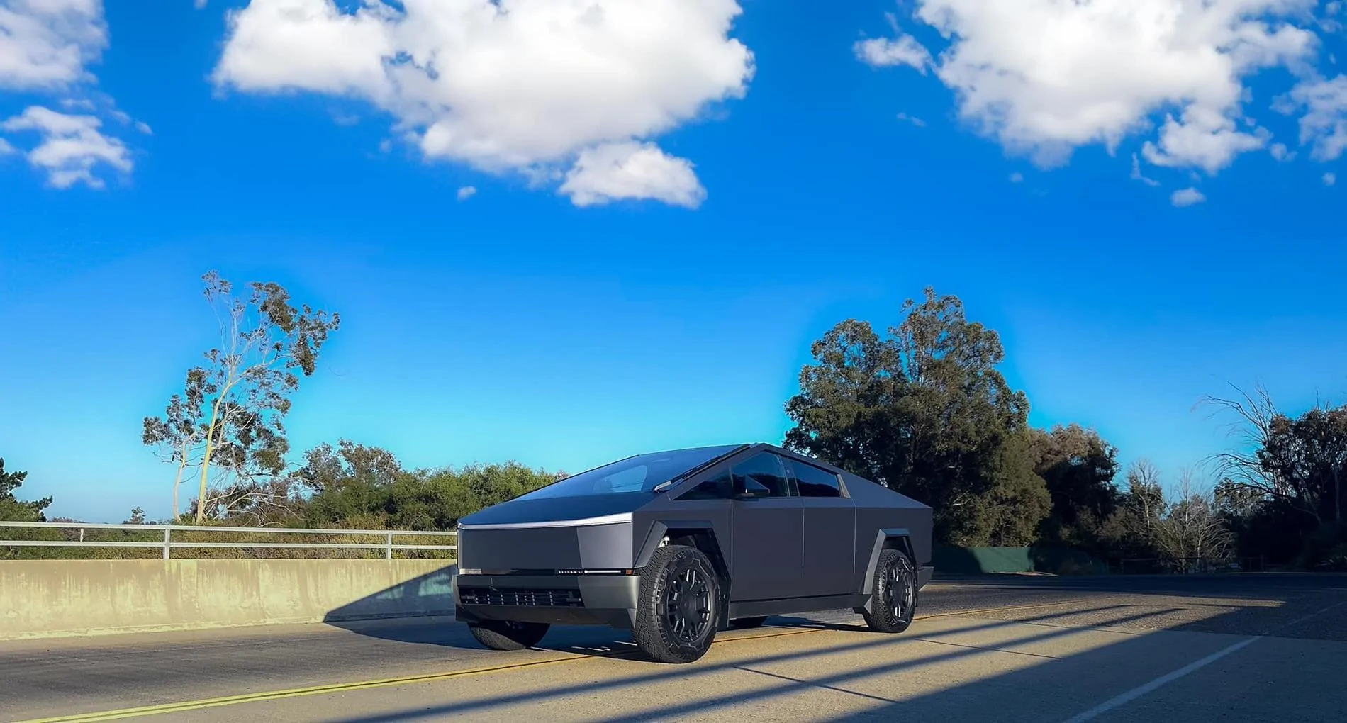 Tesla Cybertruck Pure PPF Satin Blue Rock Wrap Cybertruck 449619088_10227336436661408_2960819278525346631_n
