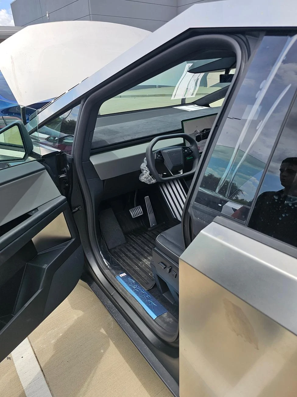 Tesla Cybertruck 1 month, 4k miles and holy crap!!!!! 20240627_132401