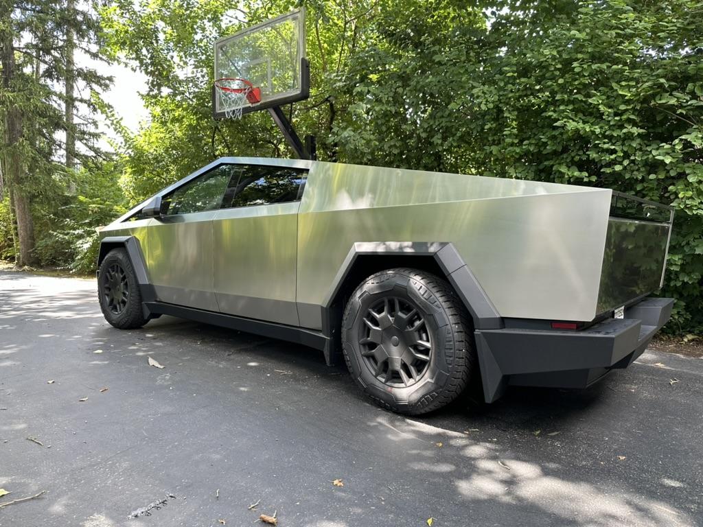 Tesla Cybertruck 5 Surprises after 20 Days with Cybertruck A8C33407-9706-4BA8-A02F-1EC0C40ACB99_1_105_c
