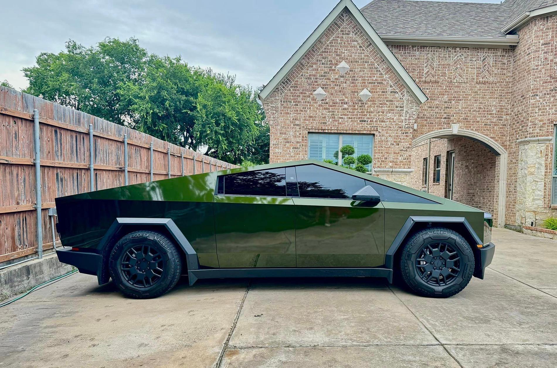 Tesla Cybertruck GREEN Vinyl Wrap & PPF Cybertruck -- Photos & Videos EVOLV Gloss Metallic Billionaire Green Vinyl Wrap on Cybertruck 2