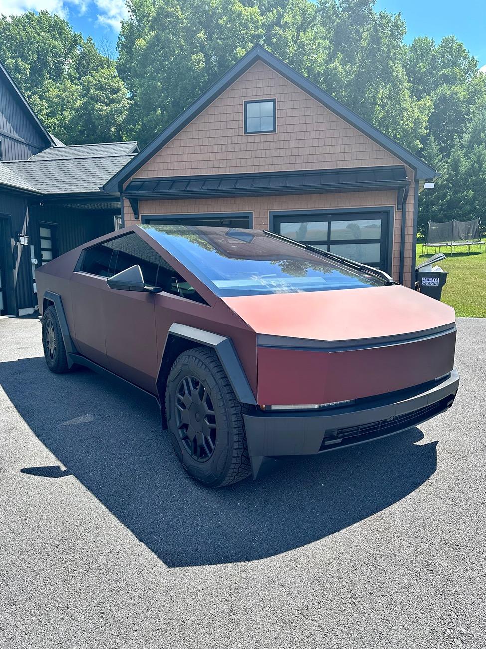Tesla Cybertruck KPMF Absolute Matte Mythos Red + Smoked Lightbar IMG_5546