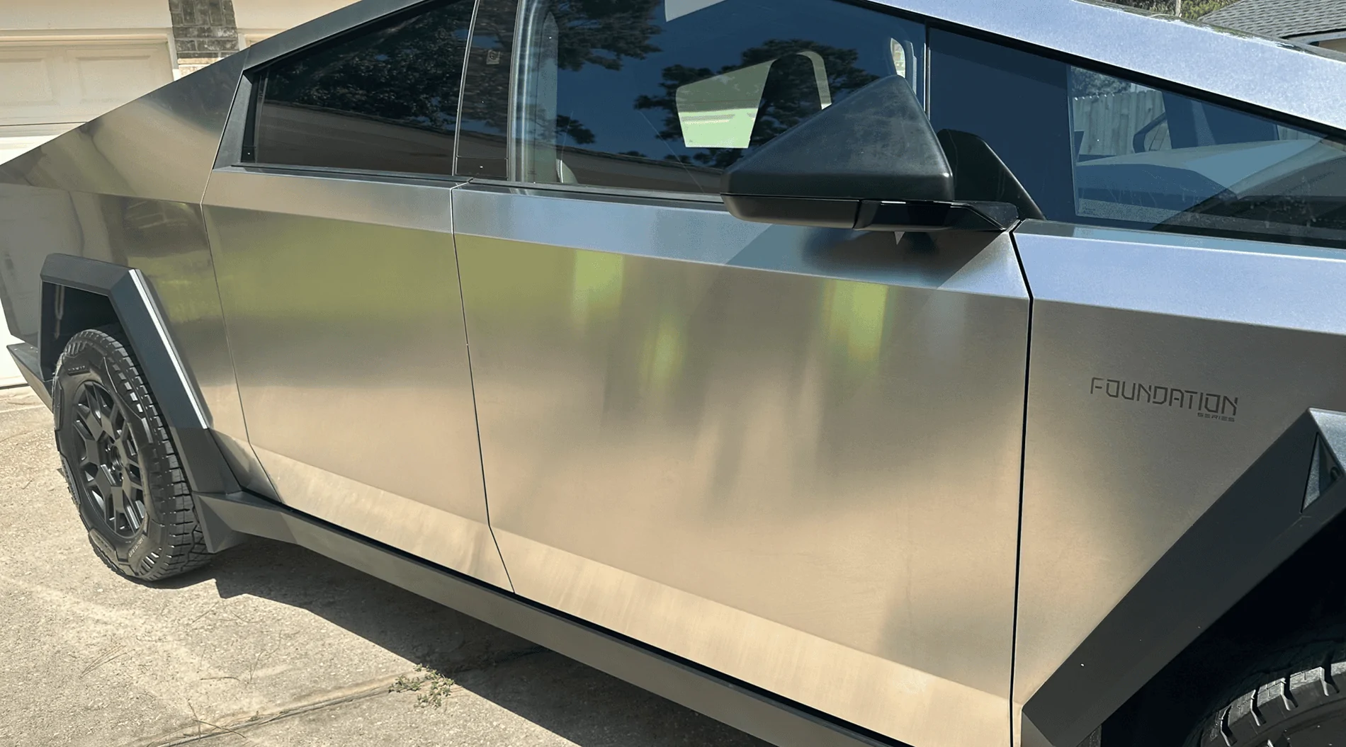 Tesla Cybertruck Rinse off without water spots? (Easiest Foam?) 1719869109213-o6