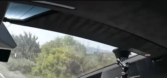 Tesla Cybertruck Visor size changed? 1