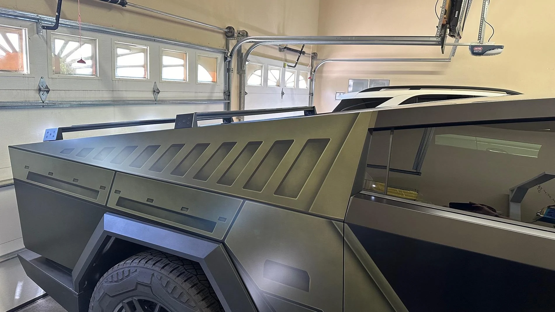Tesla Cybertruck Roof rack options IMG_1373