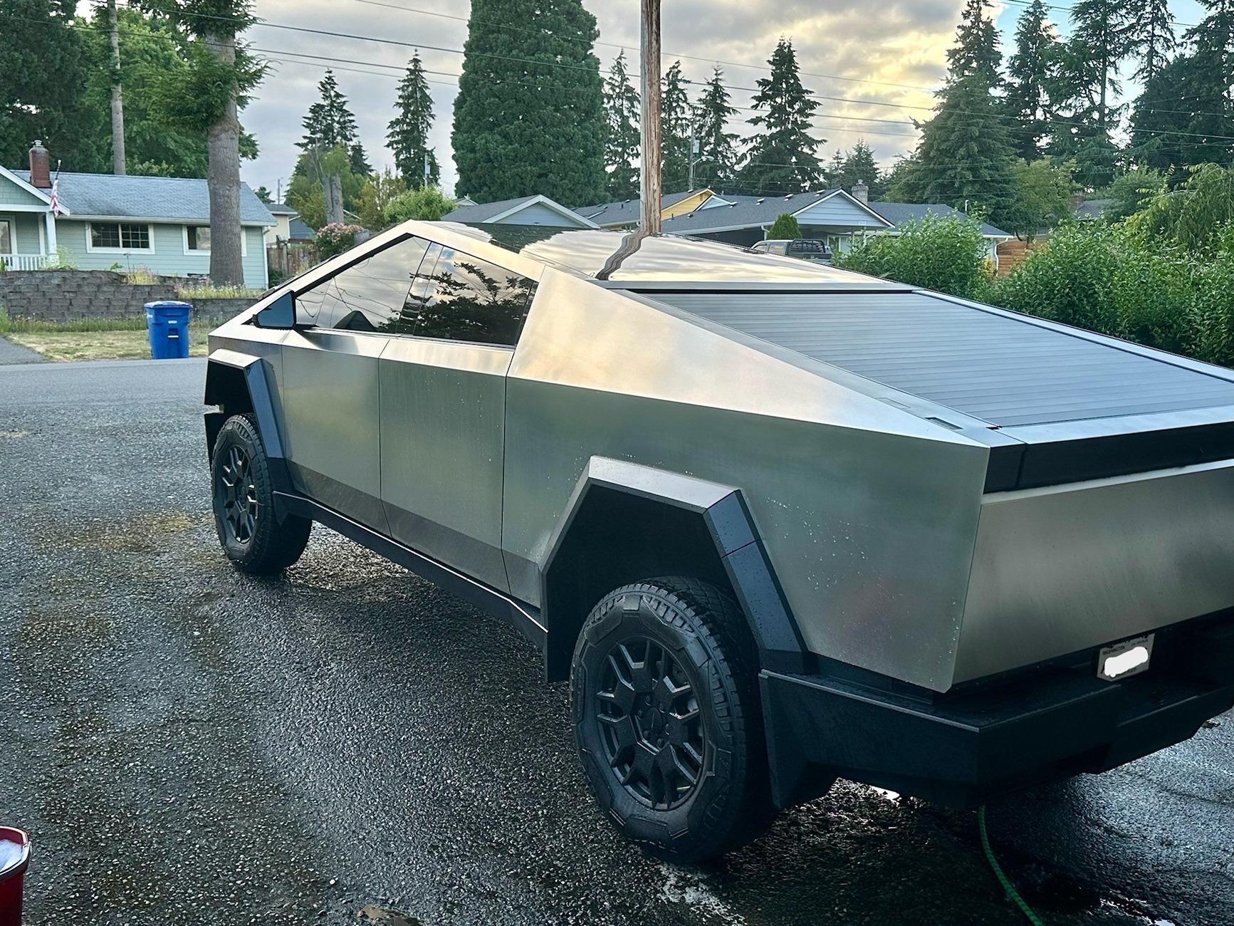 Tesla Cybertruck List of washing / cleaning / detailing products you use? Side Wash2.JPG