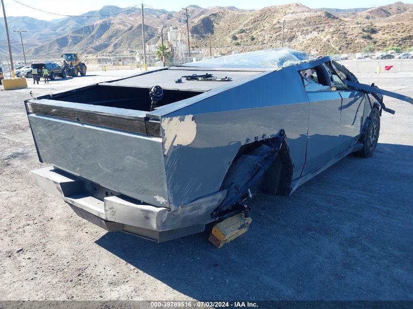Tesla Cybertruck Totaled Cybertruck (rollover accident) up for auction rerrrsizer