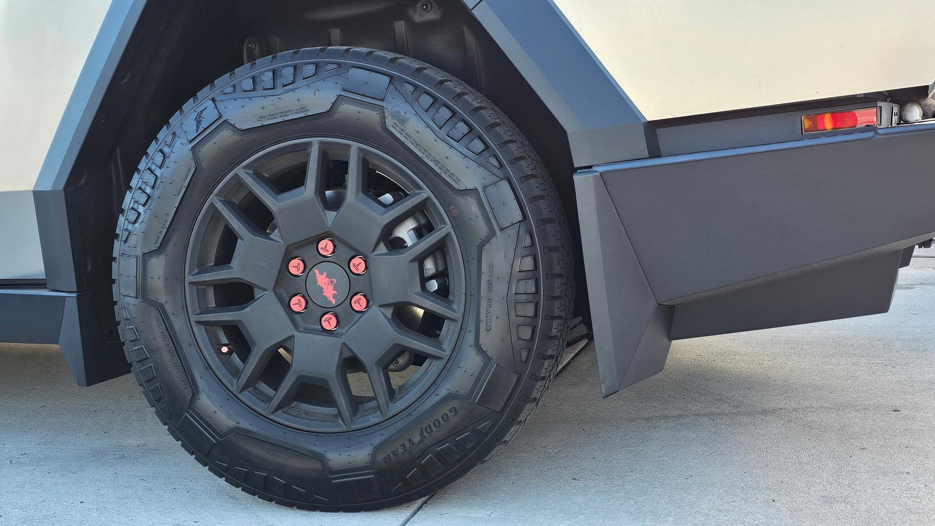 Tesla Cybertruck Source for Low Cost Cybertruck Accessories 20240703_180336