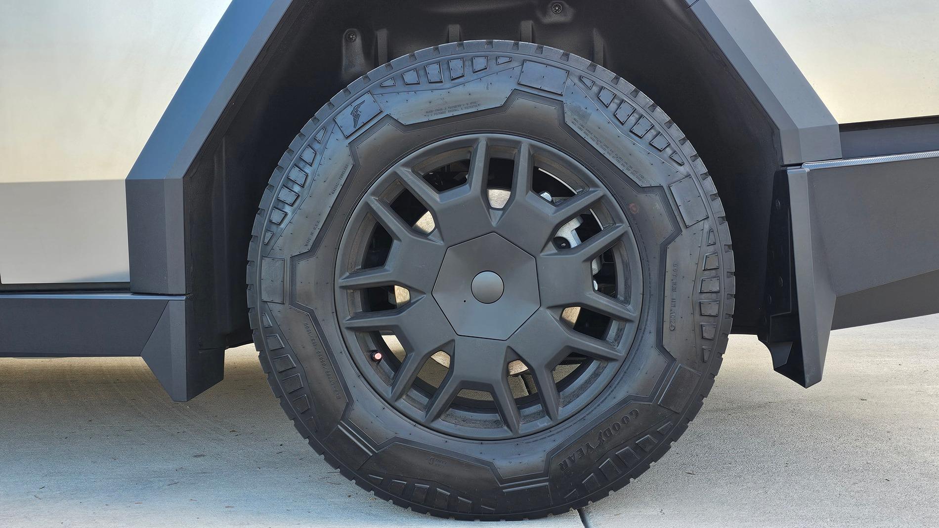 Tesla Cybertruck Source for Low Cost Cybertruck Accessories 20240703_183017