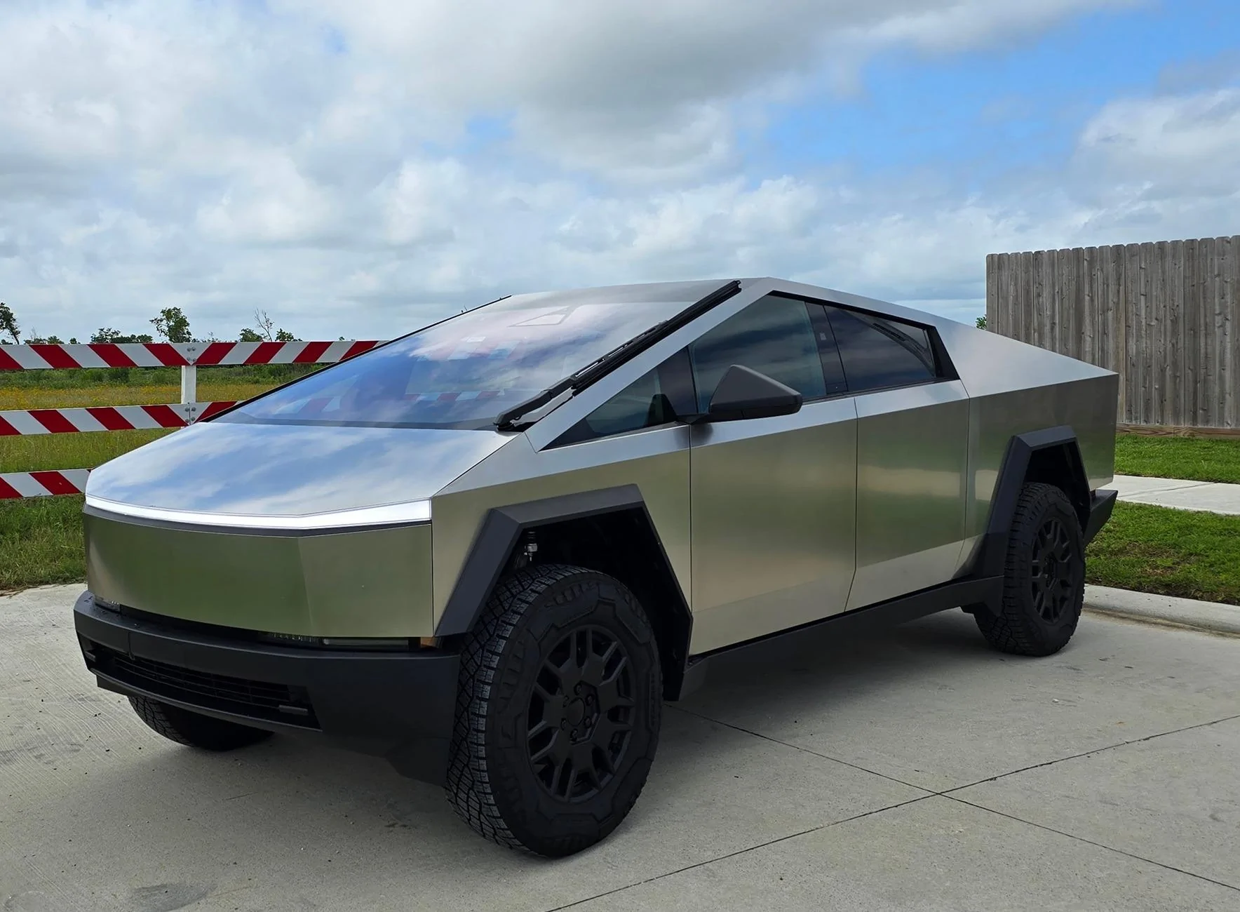 Tesla Cybertruck BestEvMod 4TH OF JULY RAFFLE 20240429_155224