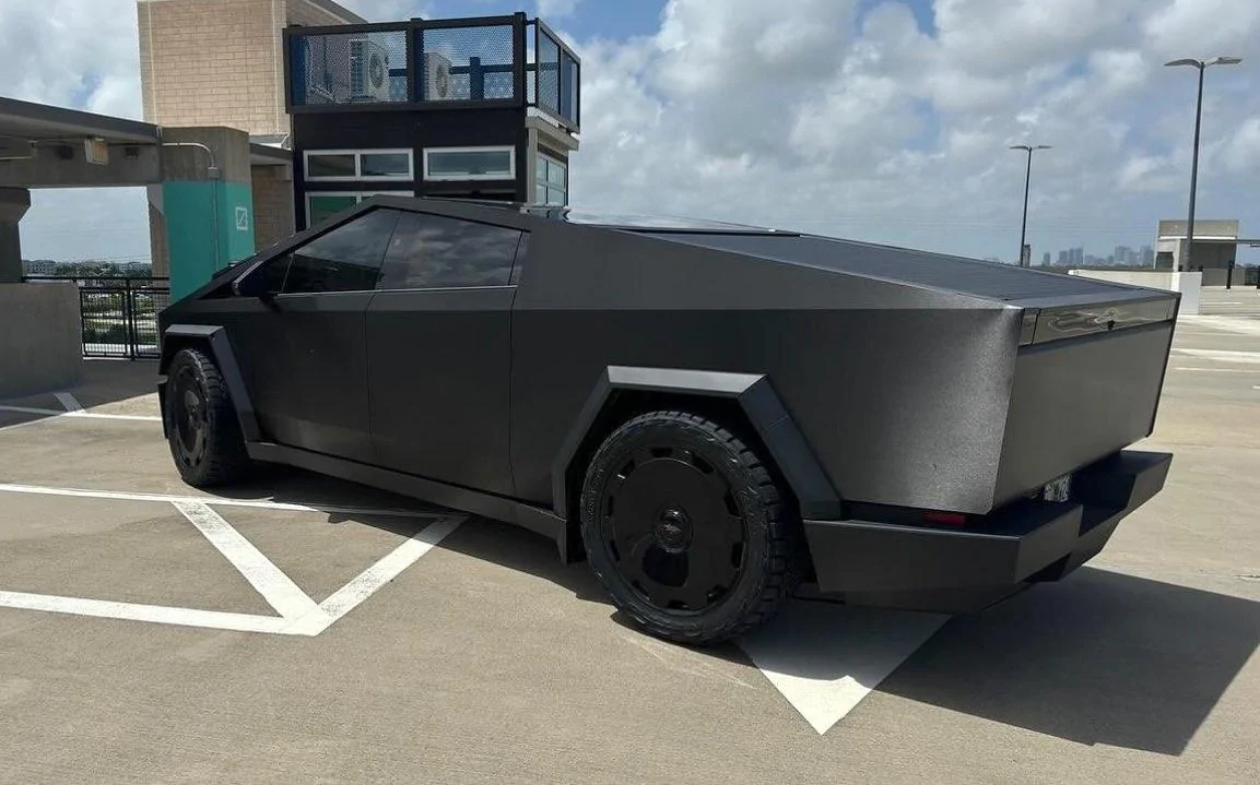Tesla Cybertruck BLACK Vinyl Wrap & PPF Cybertruck -- Photos & Videos Brushed Black Stainless Steel Cybertruck by Signature Customs 3