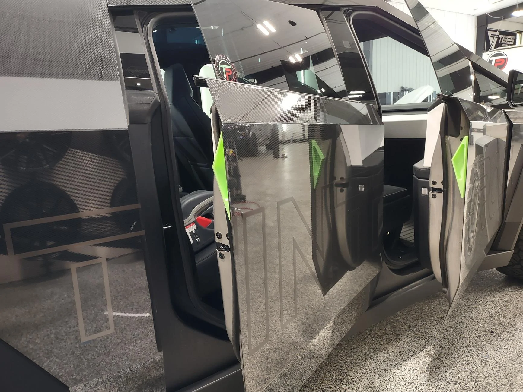 Tesla Cybertruck Finger Print less door handles (glow in the dark) IMG_20240522_132125528