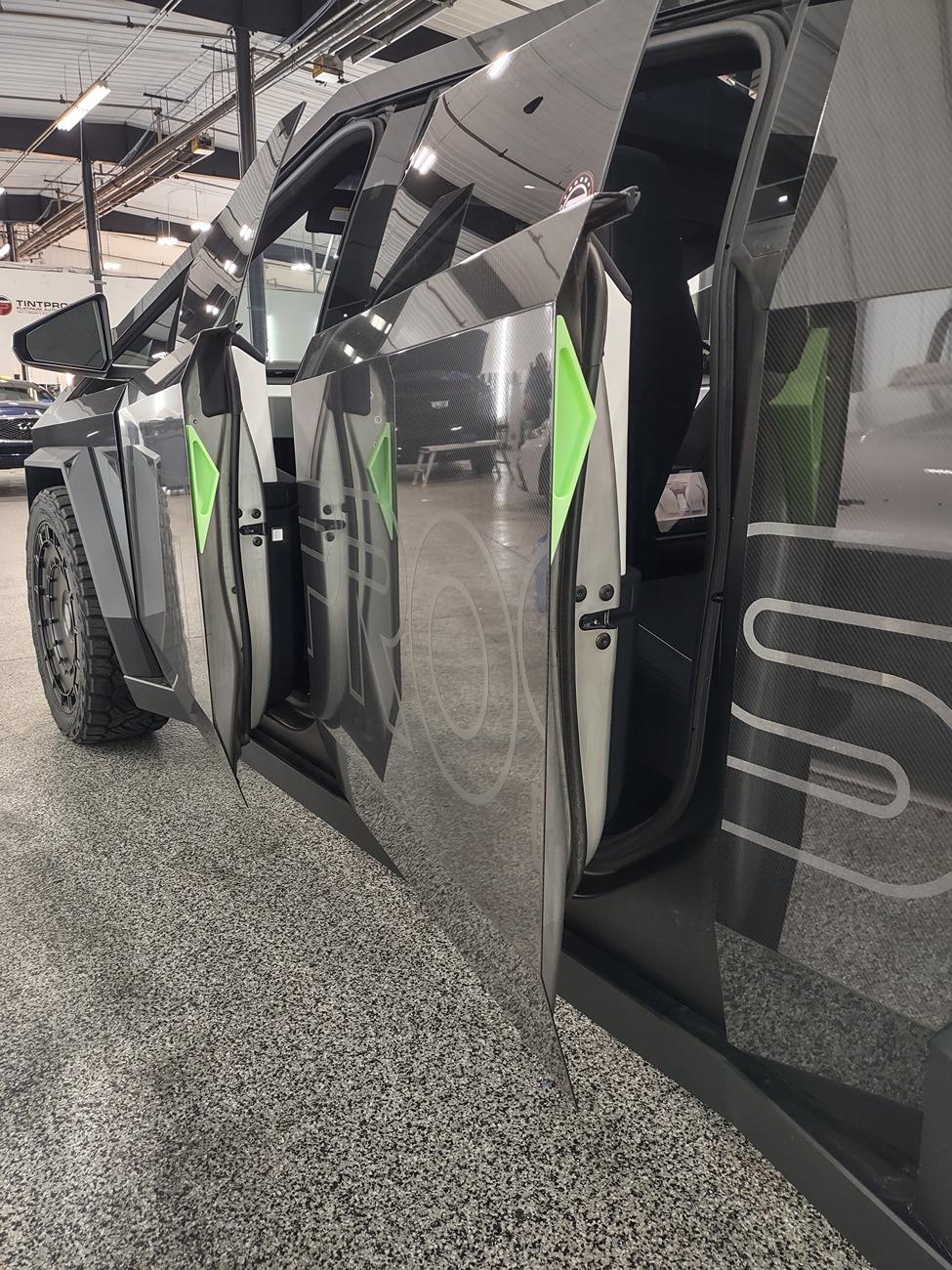 Tesla Cybertruck Finger Print less door handles (glow in the dark) IMG_20240522_131949494_HDR