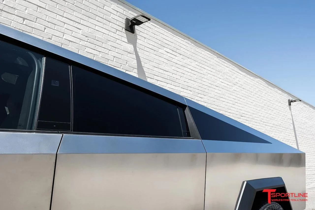 tesla-cybertruck-window-fade-out-quarter-panel-kit-wm-3_4000x.progressive.jpeg