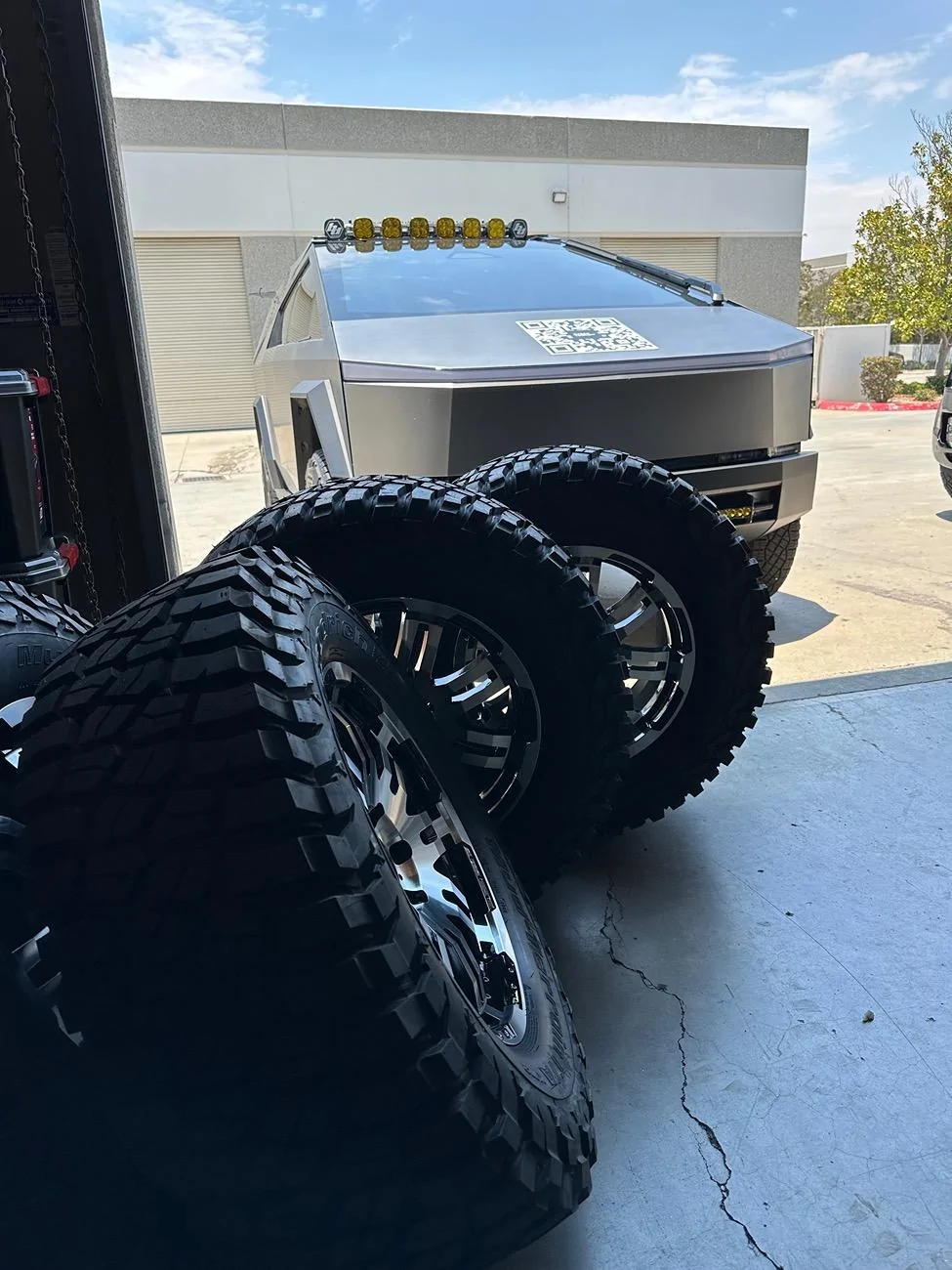 Tesla Cybertruck 37's tires (37" x 12.5" inch) test fit on Cybertruck IMG_2119