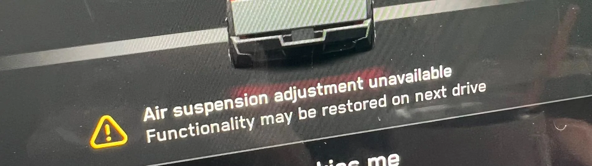 Tesla Cybertruck Can’t raise or lower suspension (stuck on high) IMG_6097