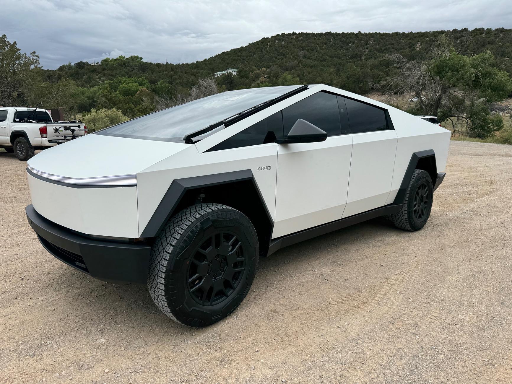 Tesla Cybertruck Flexible mud flaps for off road IMG_0786