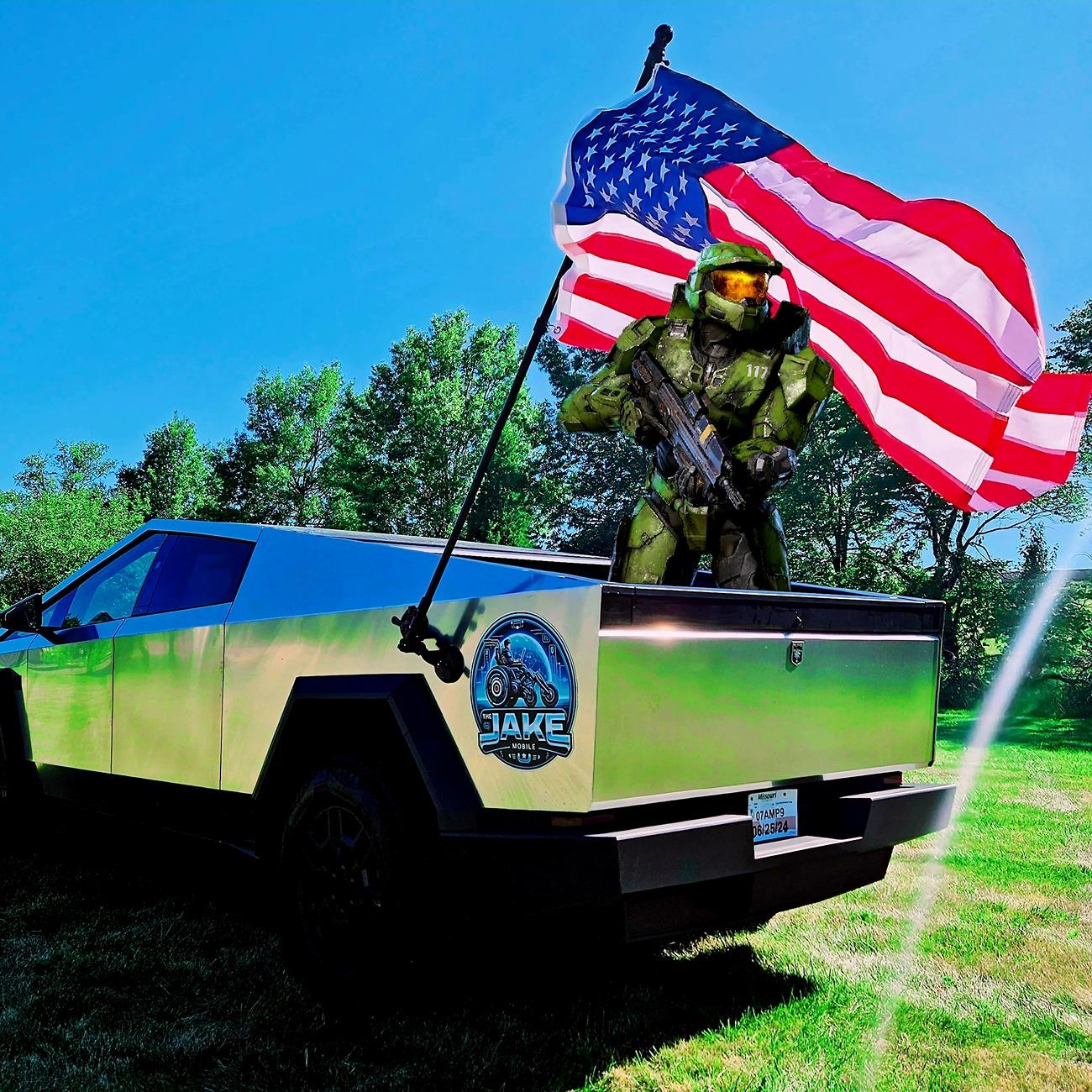 Tesla Cybertruck Master Chief has Arrived! My Halo Theme Cybertruck @ WW1 Liberty Memorial Car Show 20240715_144119